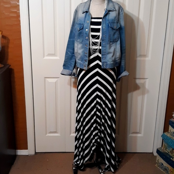 White House Black Market Dresses & Skirts - White House Black Market dress